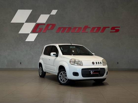 FIAT UNO 1.0 EVO VIVACE 8V FLEX 4P MANUAL FIAT UNO 1.0 EVO VIVACE 8V FLEX 4P MANUAL